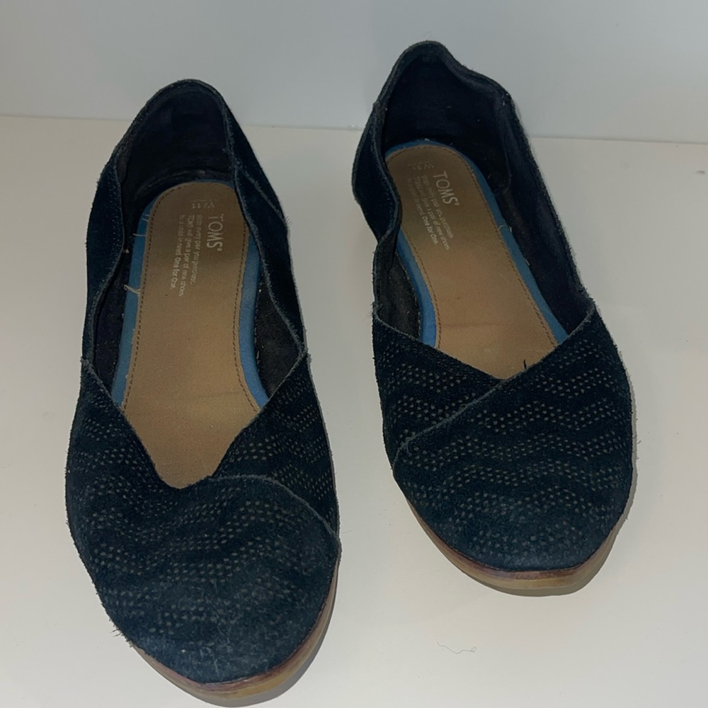 Toms women’s size 11 black Jutti flats